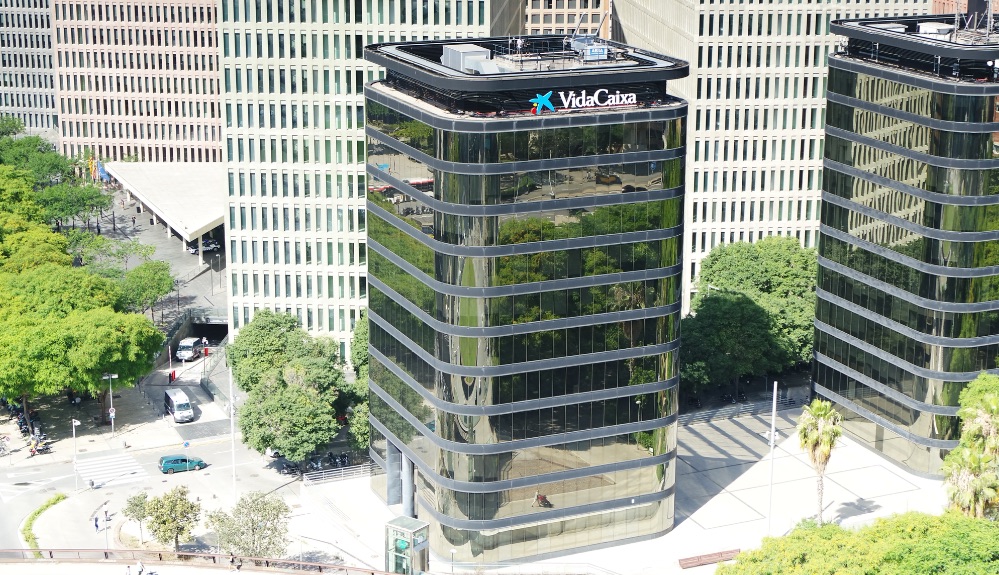 VidaCaixa ha abonado 1.518,9 millones de euros en prestaciones a más de 730.000 clientes y sus familias, un 3,9% más.