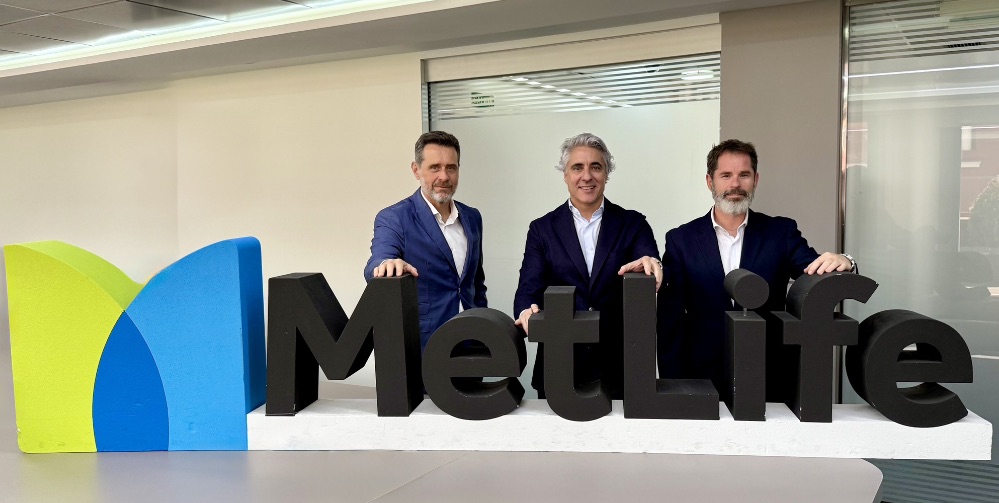 MetLife potencia su estructura comercial en España con el regreso de Óscar Natividad y el nuevo rol de liderazgo de Hernán Durán
