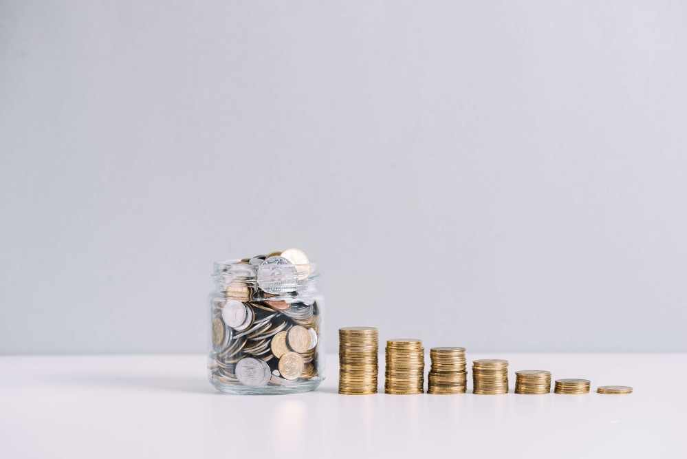 Nara Seguros destaca la importancia de implicar a toda la familia en la cultura del ahorro para fomentar hábitos financieros saludables.