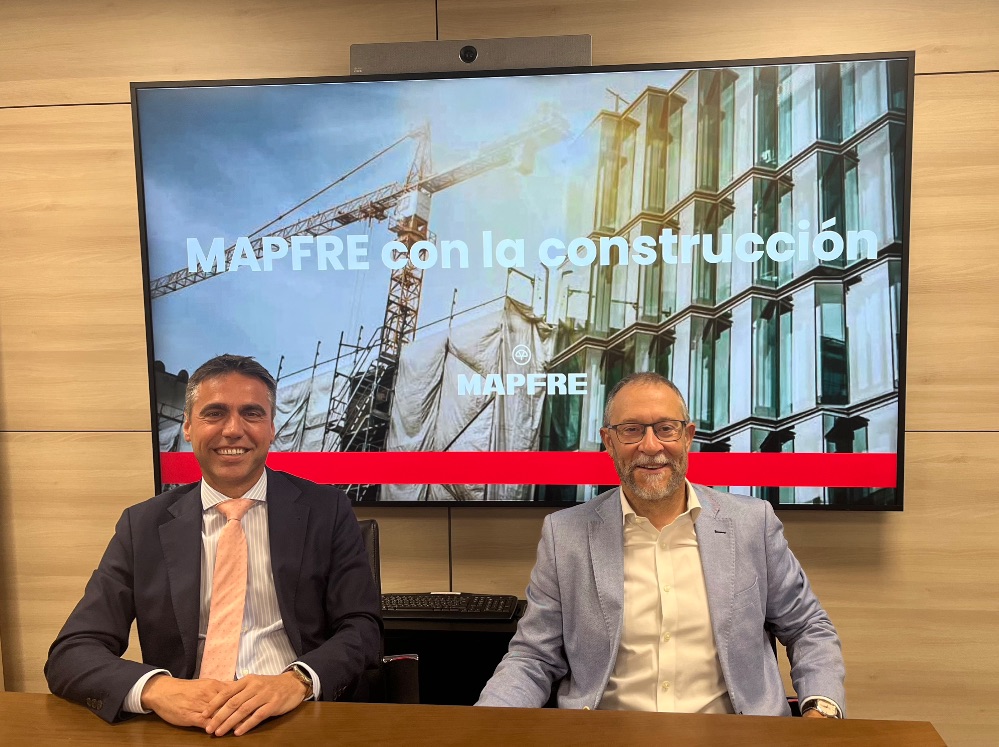 MAPFRE presenta mejoras en su oferta de seguro de construcción, incluyendo una bajada de primas y nuevas herramientas digitales.
