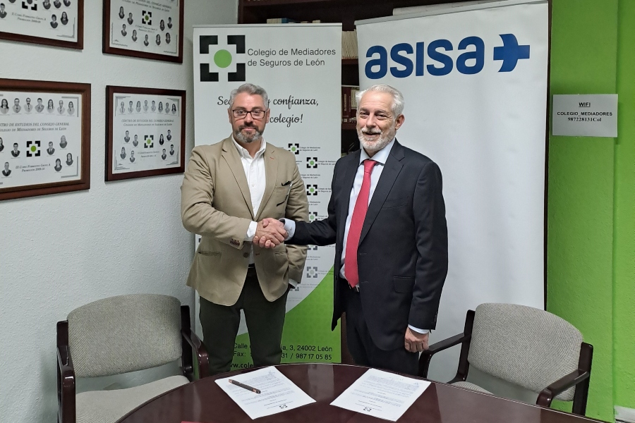 Asisa y el Colegio de León impulsan el desarrollo del sector