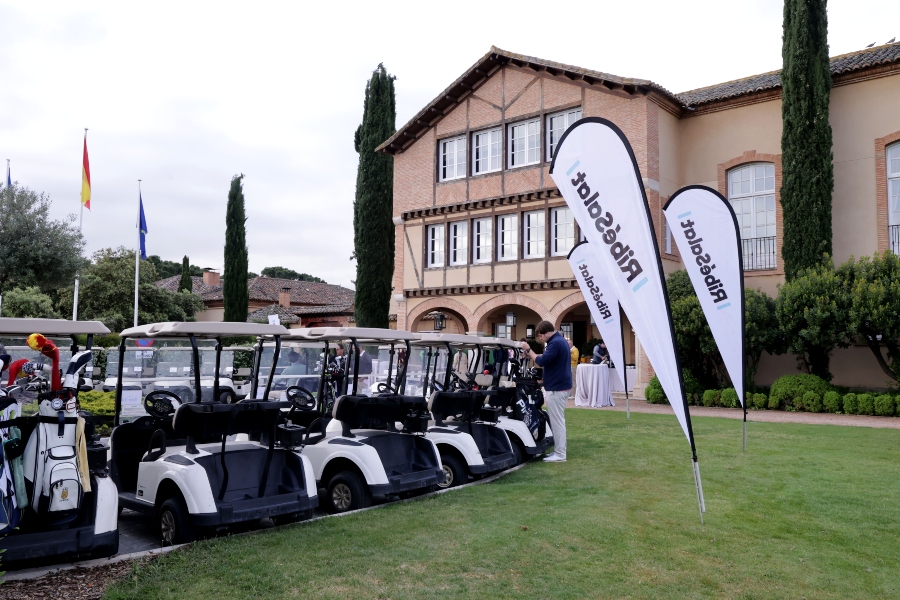 RibéSalat celebra su primer torneo de golf en el Club de Campo