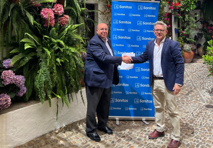 La Asociación Amigos de los Patios Cordobeses y Sanitas renuevan su alianza