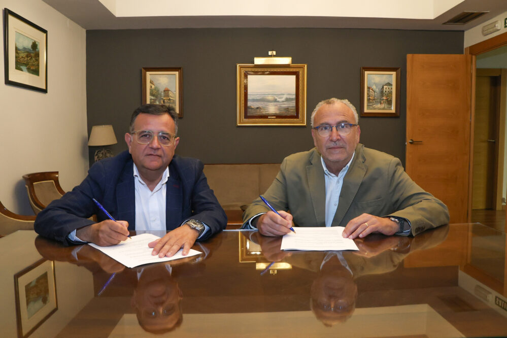 El Colegio de Zaragoza y FIATC Seguros han renovado su acuerdo de colaboración, consolidando así una relación de largo recorrido.