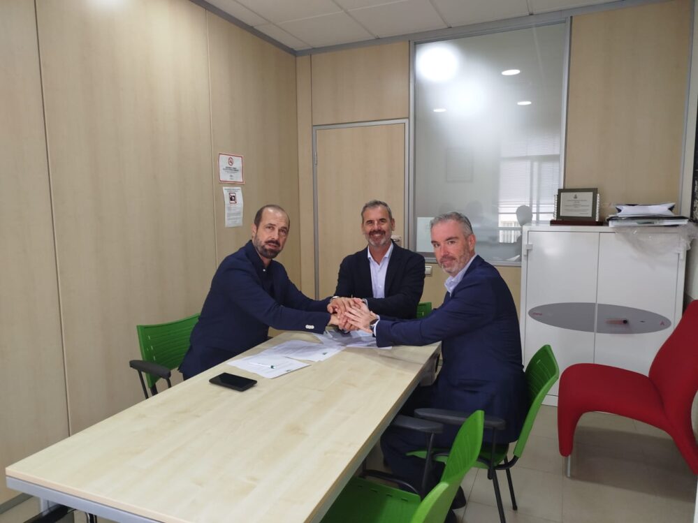 Aegon renueva su compromiso con la mediación en Málaga con la firma de un nuevo acuerdo con el Colegio de Mediadores