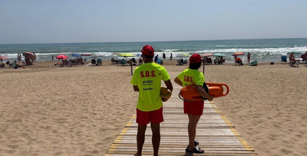 Caser y Helvetia refuerzan la seguridad en 400 playas con el lanzamiento de la Campaña de Salvamento y Socorrismo 2025