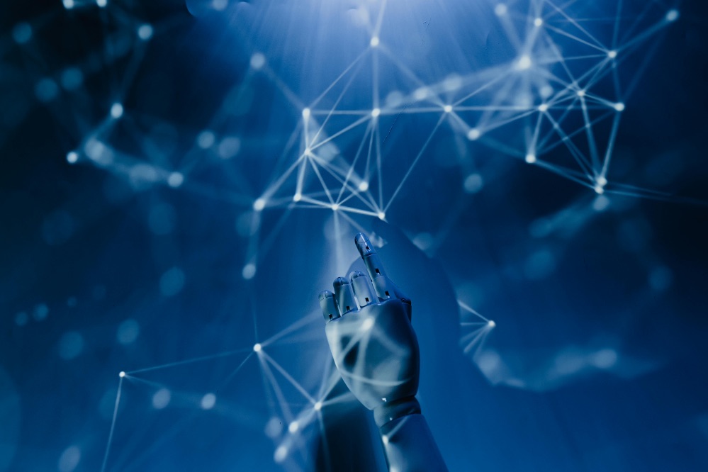Aon lanza Broker Copilot, una plataforma que utiliza IA, modelos de lenguaje de gran escala y analítica predictiva para corredores.
