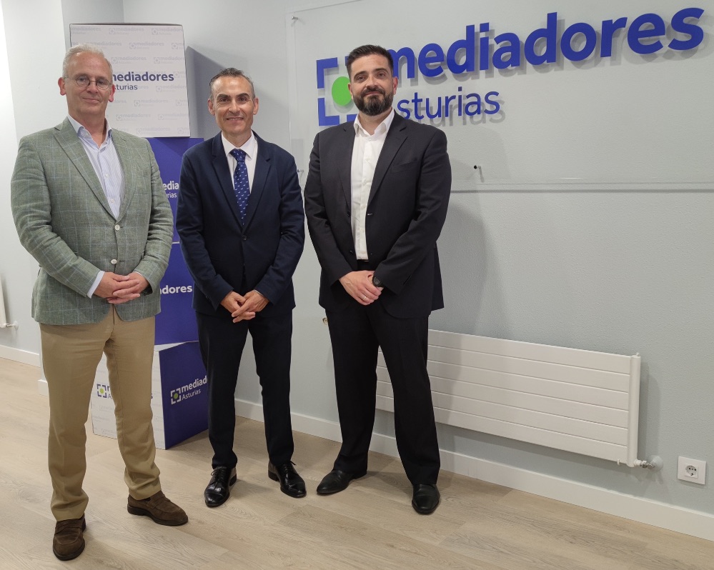 Mediadores Asturias y Surne renuevan su alianza para fortalecer la mediación profesional en el Principado de Asturias.