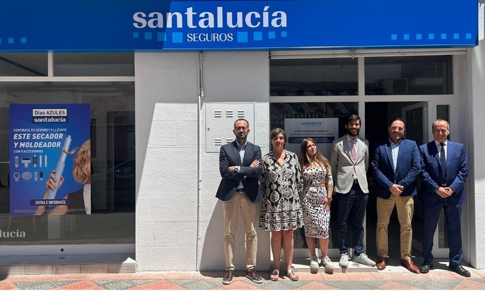 SANTALUCÍA apuesta por la expansión en el sur con la apertura de una oficina dirigida por Javier Rodríguez Rodríguez.