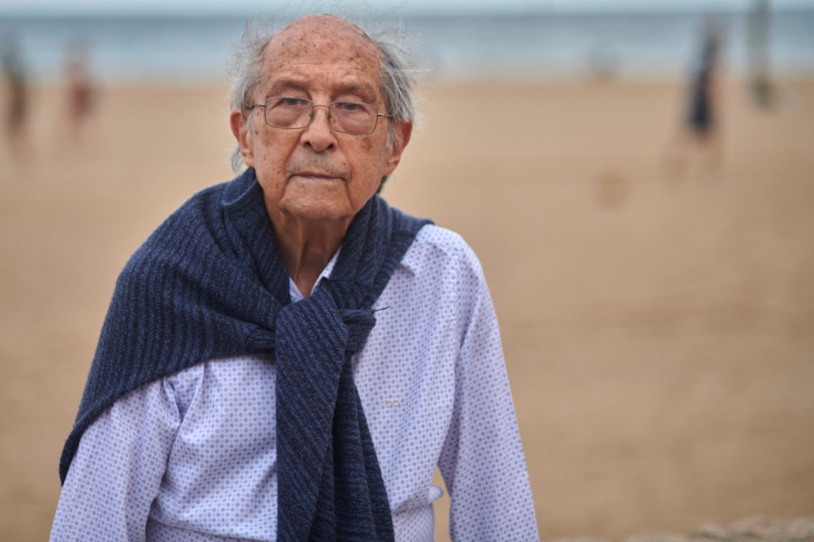José Corredor Matheos gana el premio especial del Concurso de Poesía Jesús Serra