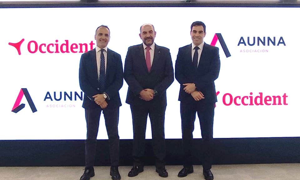 El acuerdo establece un protocolo común de trabajo que garantiza mayor seguridad jurídica y transparencia para los socios de Aunna Asociación