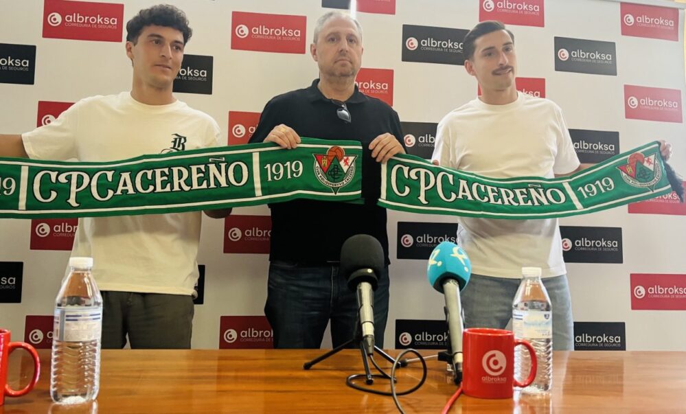 La correduría de seguros Albroksa renueva su apoyo al deporte local con el patrocinio del CP Cacereño una temporada más.