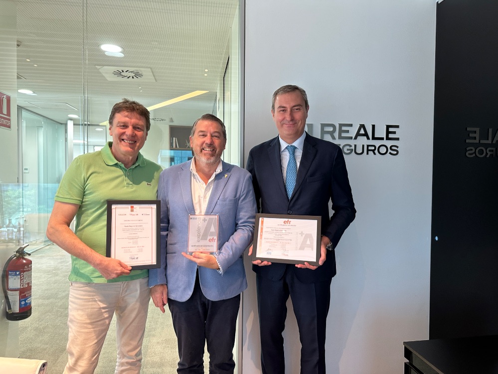 Reale Seguros mantiene desde 2015 el nivel A+ del certificado efr y revalida el distintivo Mástalento Sénior.