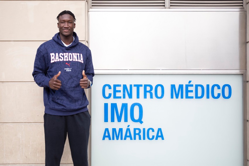 El Saski Baskonia ha arrancado su pretemporada con un exhaustivo reconocimiento médico-deportivo en el centro IMQ Amárica.