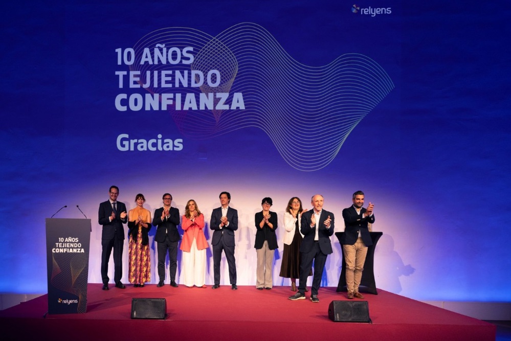 Relyens celebra 10 años en el mercado español consolidando su papel como gestor de riesgos en el sector sanitario.