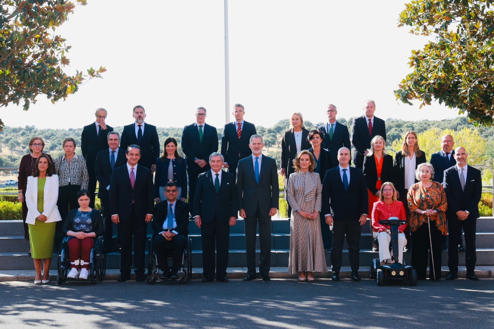 Su Majestad el Rey Felipe VI ha recibido en audiencia a una representación de DKV y de la Fundación Integralia DKV por su 25º aniversario.
