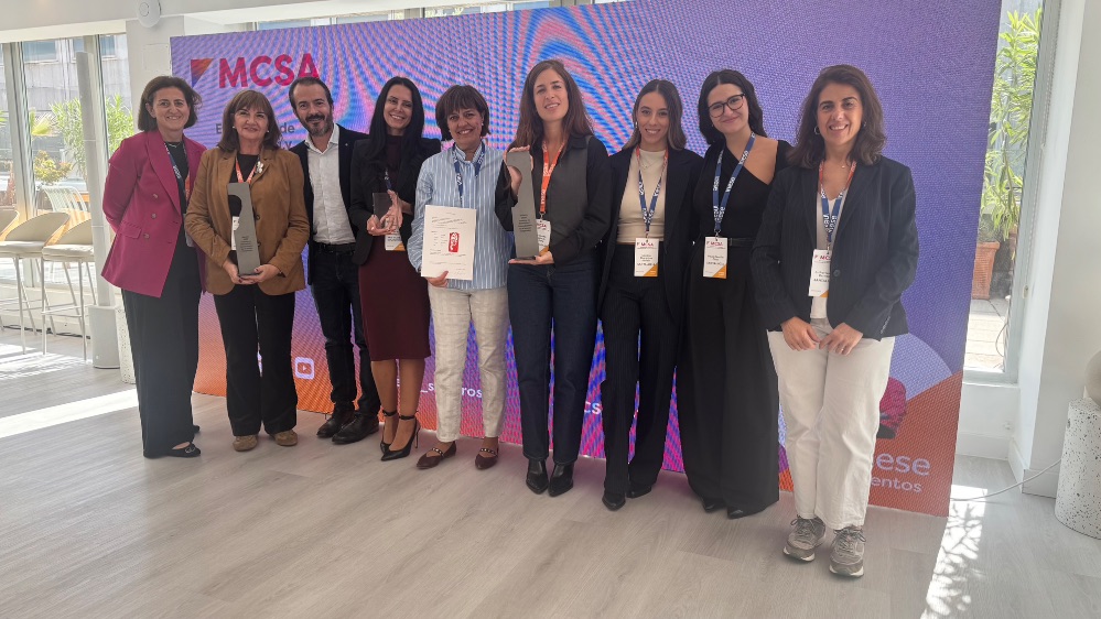 “Desafío Santalucía Seniors” y “Una vida contigo”, de SANTALUCÍA se alzan con los galardones de los Premios #MCSA2025 de INESE Y MKSite