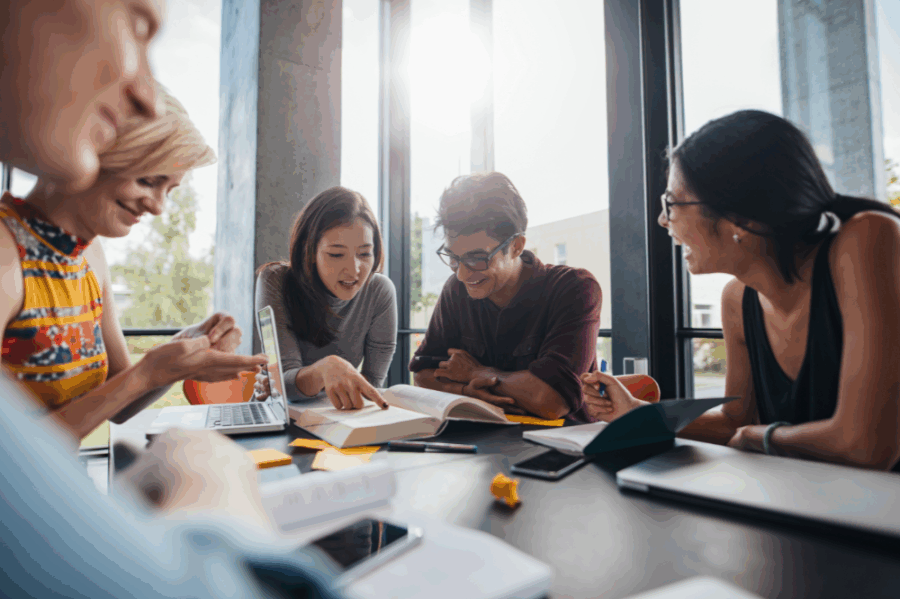 La Cátedra Fundación Inade – UDC celebra el 45 aniversario de la Ley de Contrato de Seguro con una jornada para atraer talento joven al sector