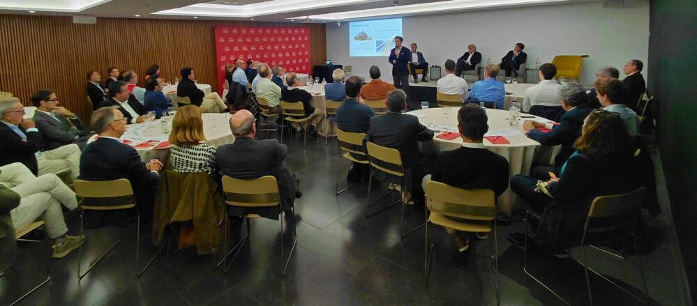 Generali organizó un encuentro con más de 40 empresarios de Castellón para dar a conocer su oferta en productos financieros y de inversión