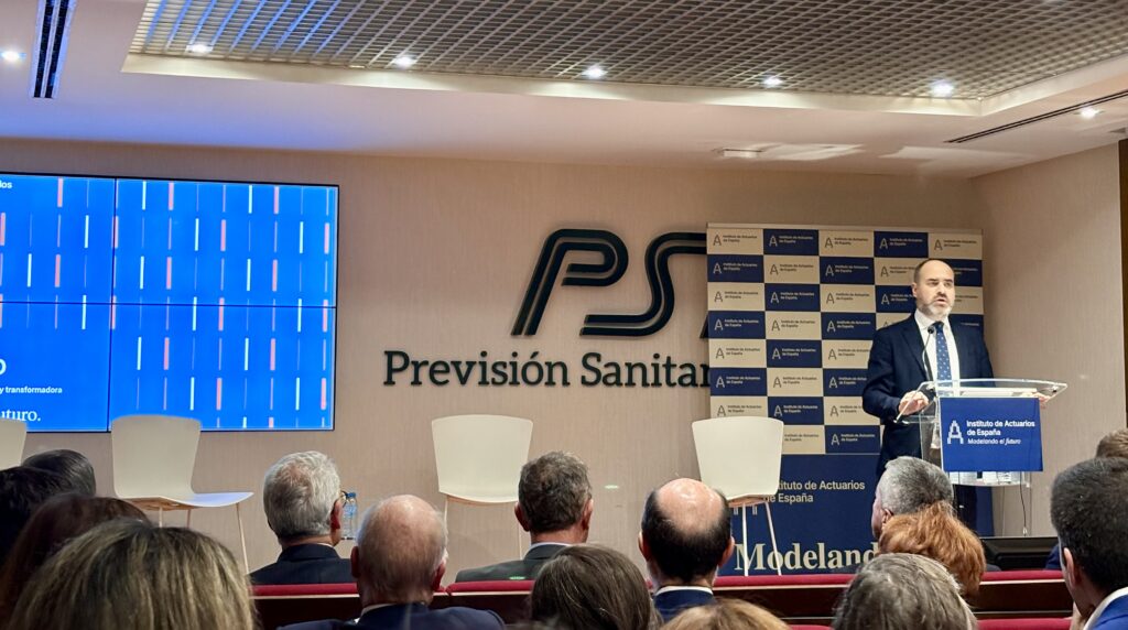 Javier Olaechea, director general del IAE-