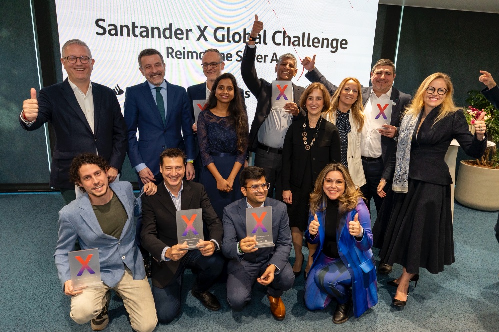 Santander reconoce proyectos que promueven una vida más activa, saludable y autónoma en la tercera edad, entre 500 propuestas de 11 países.