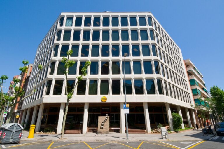 ARAG analiza los retos actuales de la Ley de Alquileres en el Colegio de Burgos