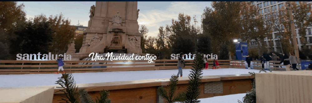 La Plaza de España se transforma en un gran pueblo navideño con la llegada de La Navideña, que cuenta con el patrocinio de SANTALUCÍA.