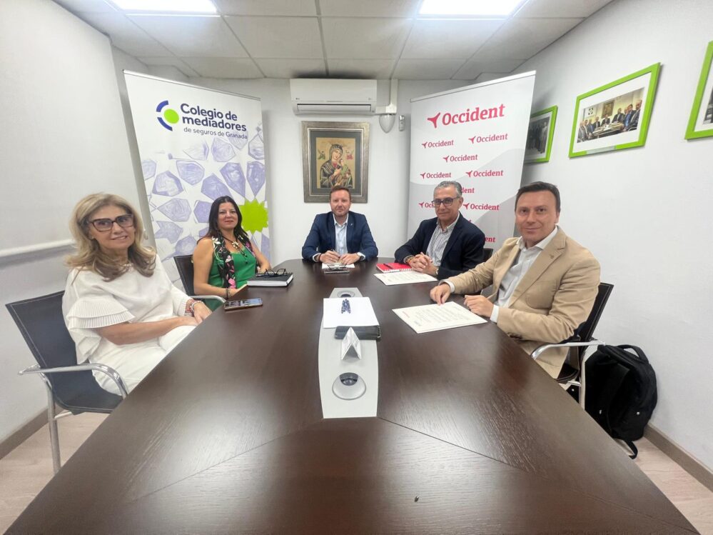 Occident y el Colegio de Mediadores de Seguros de Granada han renovado un año más su acuerdo de colaboración con