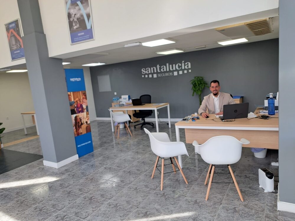 SANTALUCÍA avanza en su estrategia de crecimiento con la apertura de una nueva agencia del Canal de Agentes Exclusivos en Leganés.