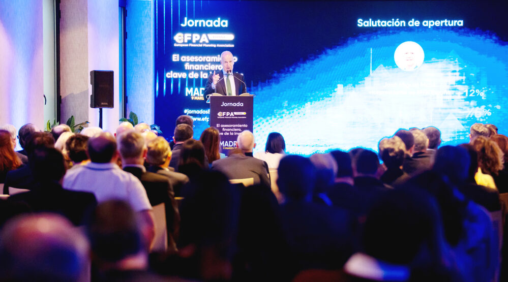 EFPA España reivindica el papel del asesor financiero en contextos de volatilidad e incertidumbre en su Jornada de Asesoramiento Financiero.