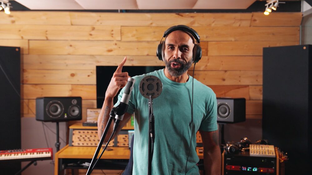 Tuio ha decidido cambiar las reglas del juego: transformar literalmente las coberturas de su seguro de hogar en canciones