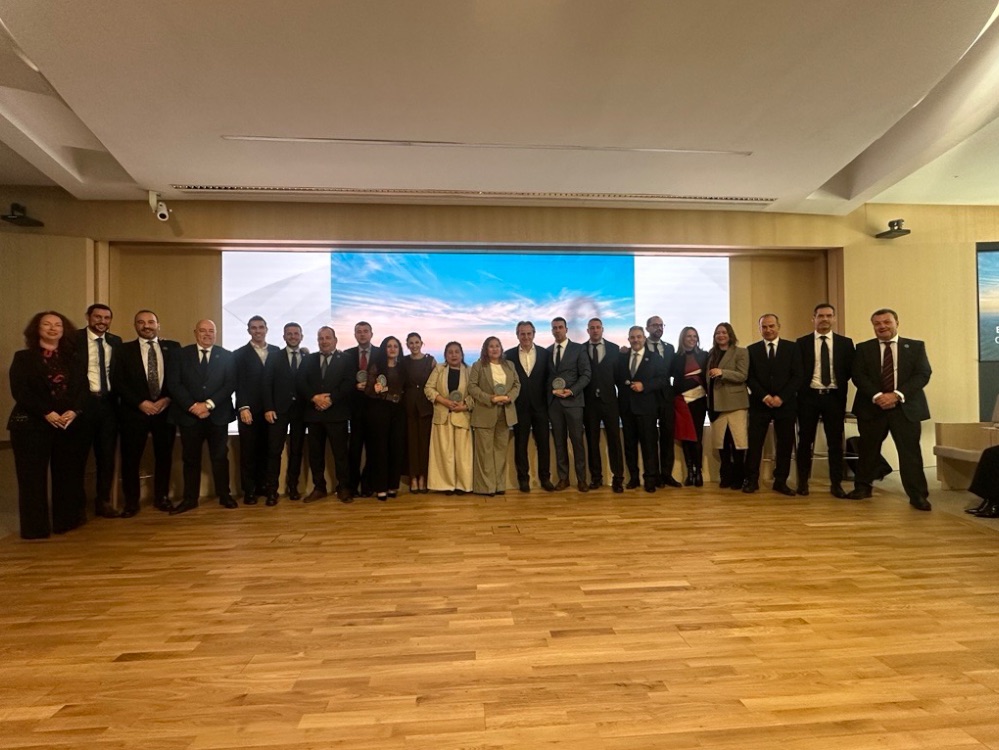 SANTALUCÍA impulsa el crecimiento de su Canal de Agentes Exclusivos con 10 nuevas oficinas en 2025