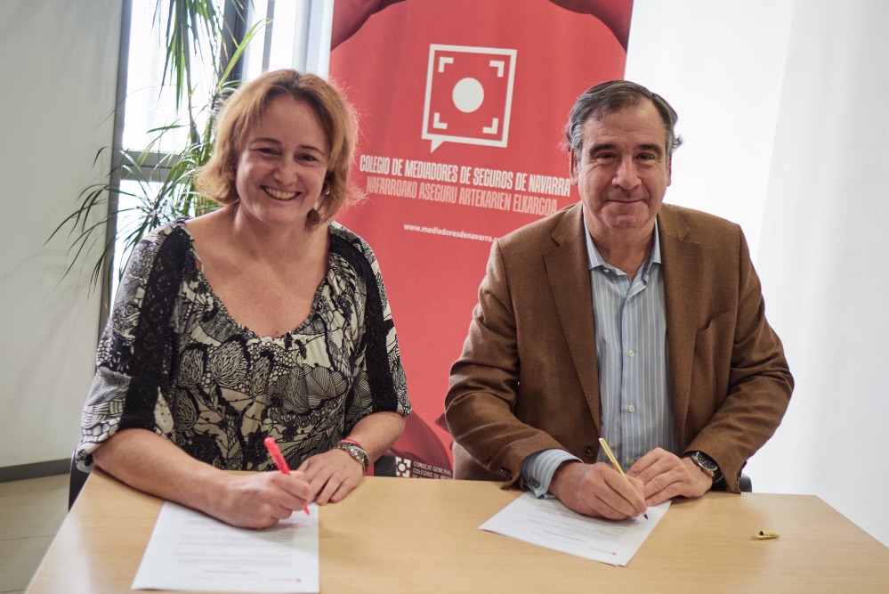 Zurich y el Colegio de Navarra renuevan su acuerdo para impulsar la formación de mediadores y reforzar su compromiso social en el sector asegurador.
