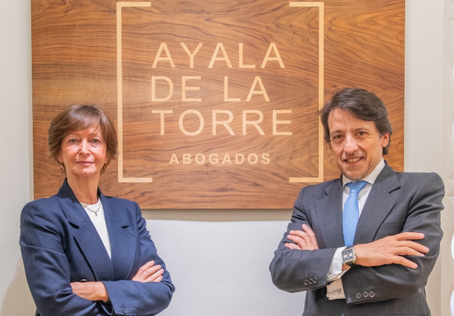 Ayala de la Torre refuerza su estructura societaria con la incorporación de Regina Reyes