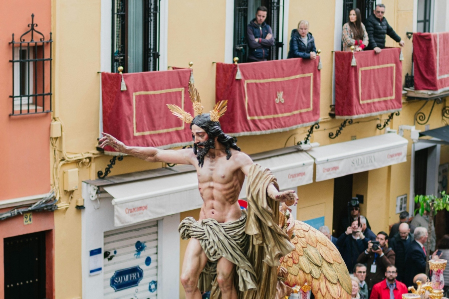 El alquiler de balcones para Semana Santa se rige por el Código Civil