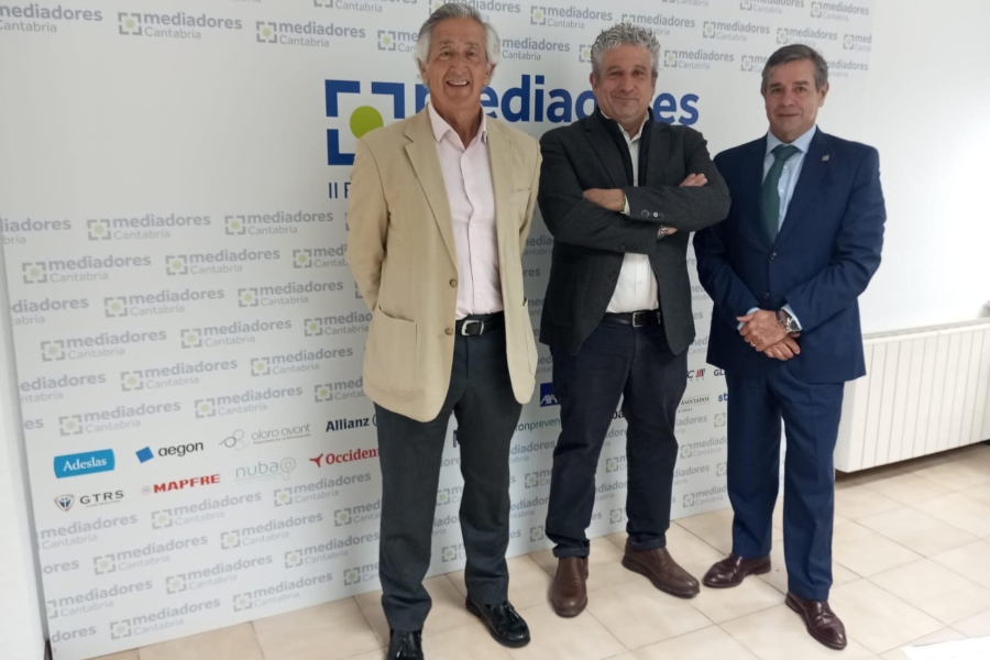 El acuerdo entre Colegio de Cantabria y DKV prioriza la formación técnica del colectivo