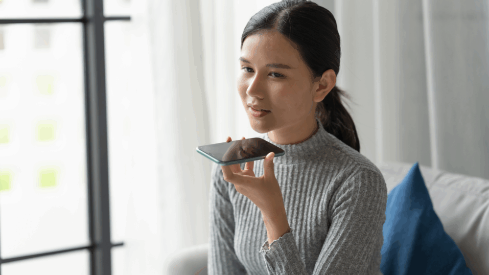 El 68% de los empleados confiaría en la IA para su atención sanitaria, según Howden, que destaca su papel clave en la salud laboral.