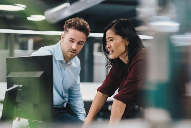 Allianz lanza asesoramiento legal 24h por chat en su app para empresas y refuerza su oferta ante ciberataques, bajas laborales y conflictos legales.