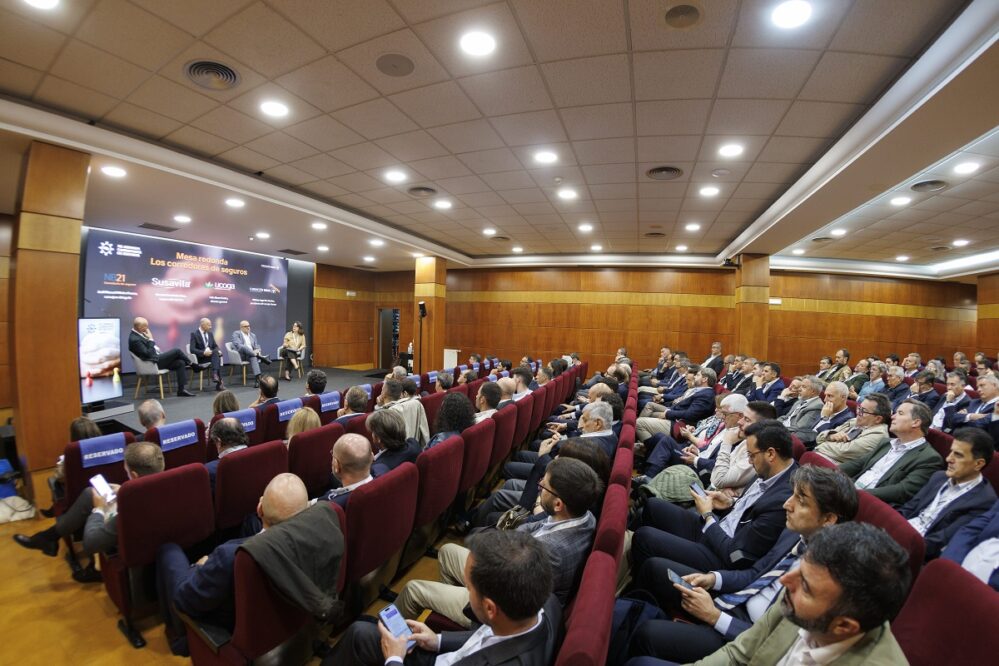 Los corredores de seguros gallegos reclaman menos presión regulatoria y más agilidad en su relación con las aseguradoras en la jornada de Fundación Inade.