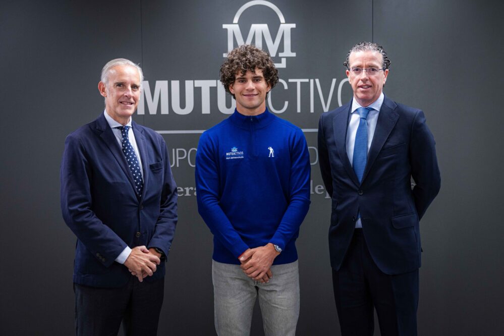 Mutuactivos patrocina al golfista Ángel Ayora durante cinco años para reforzar su apuesta por el talento joven y el deporte.