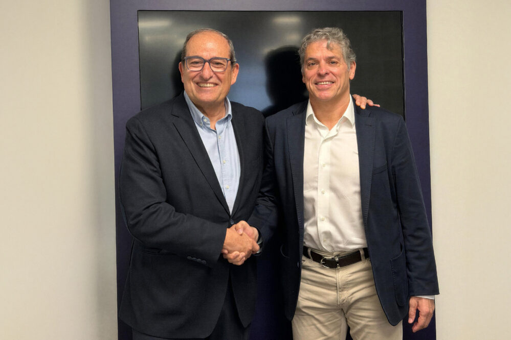 ERSM Grupo adquiere el 40% de la correduría Manuel Mora para reforzar su crecimiento y consolidar su red de mediación en España.