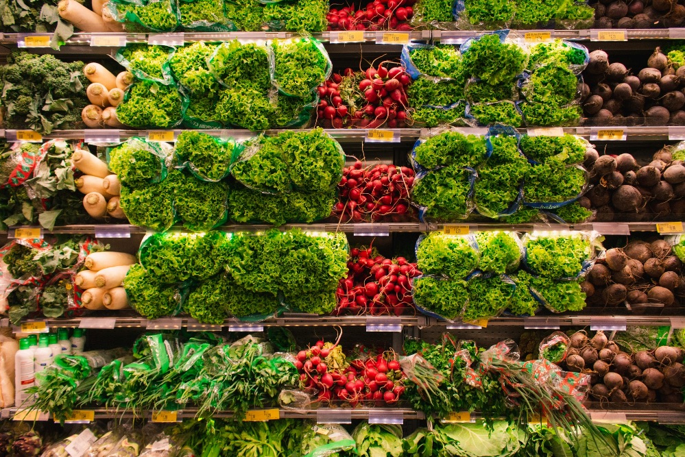 La guerra de Irán podría elevar un 8,5% el precio de los alimentos en 2026, impulsando la inflación y afectando a sectores clave como transporte y energía.