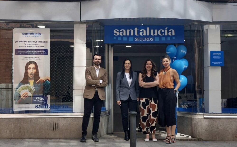 SANTALUCÍA abre una nueva agencia de agentes exclusivos en Astorga
