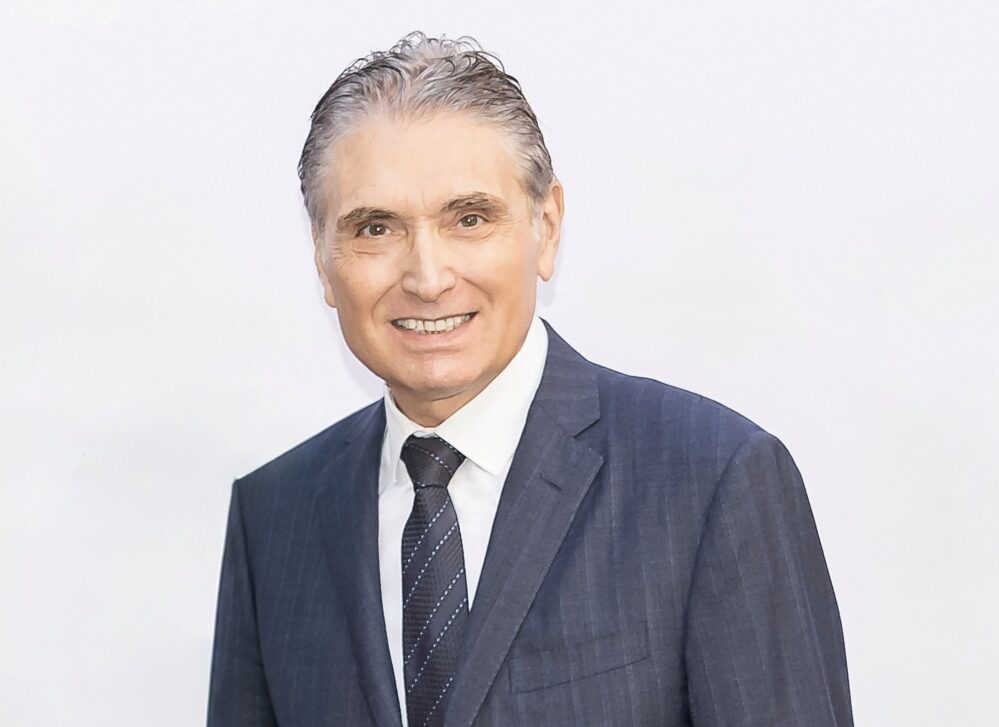 BMS Iberia nombra a Juan Antonio Mata presidente de su Consejo Asesor tras cerrar su etapa como director general después de más de 40 años en el sector asegurador.