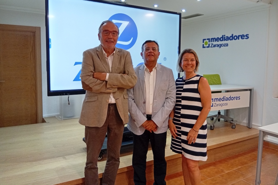 El Colegio de Zaragoza destaca la formación continua como pilar esencial tras renovar con Zurich