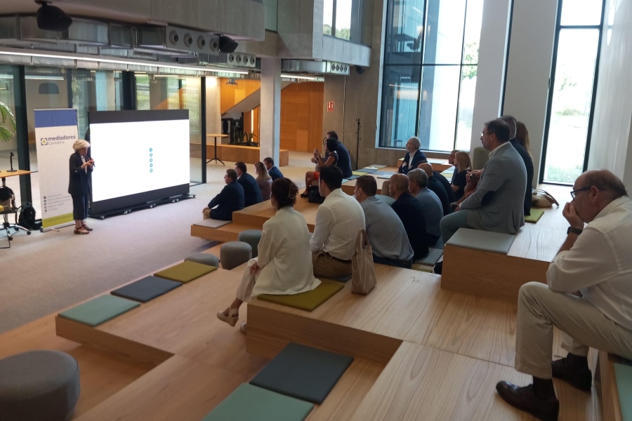de Cantabria presenta el XIV Congreso Nacional ante compañías y colaboradores