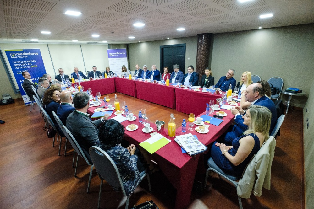 Mediadores Asturias reúne a aseguradoras para impulsar formación y liderazgo femenino