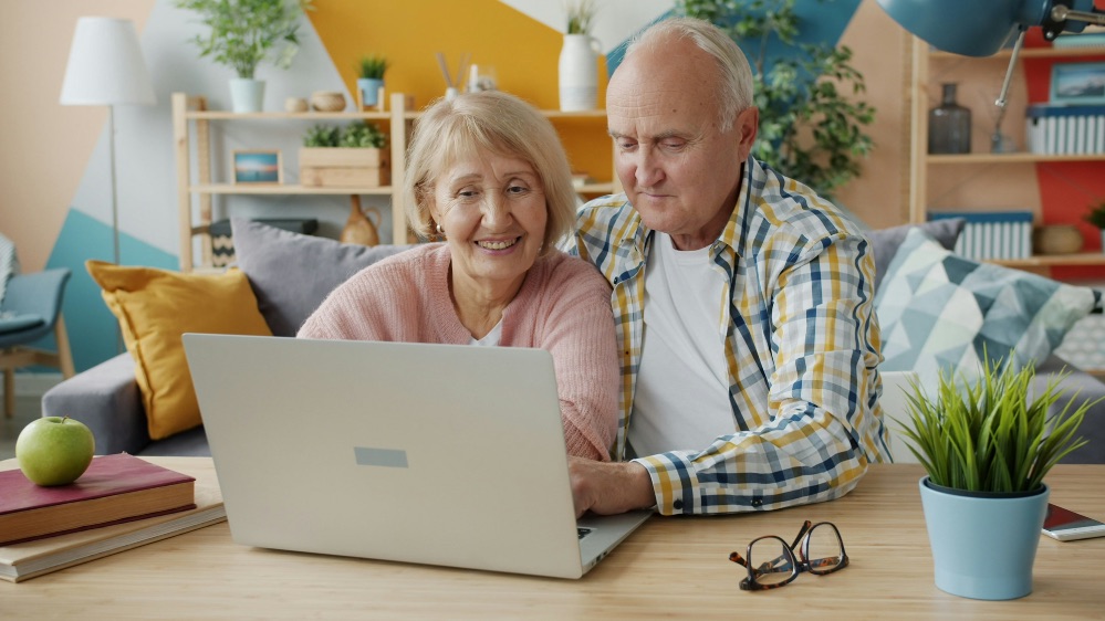 España afronta el reto financiero de la longevidad con un gasto récord en pensiones y una esperanza de vida cada vez mayor.