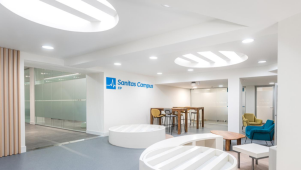 La FP sanitaria gana peso como vía de acceso al empleo en profesiones vinculadas a la salud y los cuidados