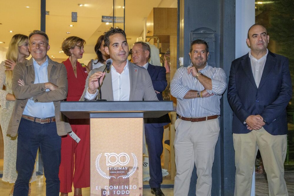 Ruiz Re alcanza las 100 oficinas con un nuevo centro en Lorca, donde nació hace 56 años, y consolida su expansión nacional.